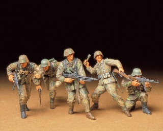 Picture of Tamiya 1/35 German Front-Line Infantrymen Figures (5)